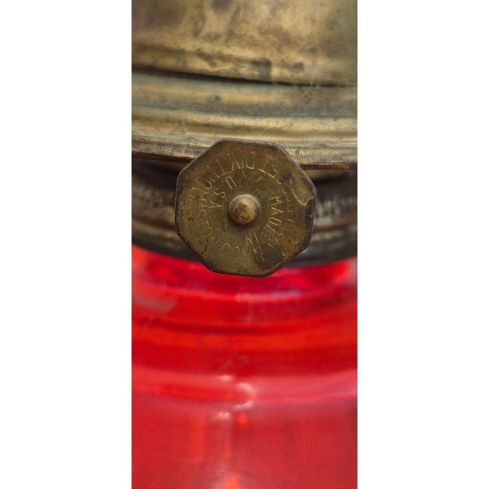 Vintage Red Glass P & A Dorset Thomaston CT Hurricane Oil Lamp Wall Bracket - Picture 11 of 12